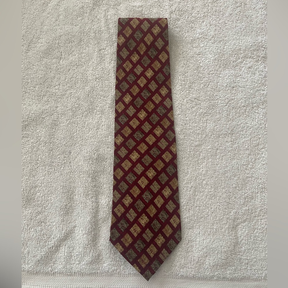 Valentino Tie